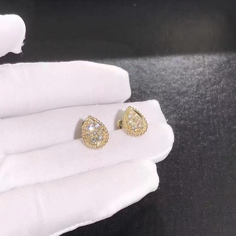 Boucheron Serpent Bohème Diamonds S Motif 18K Yellow Gold Ear Studs JCO00962