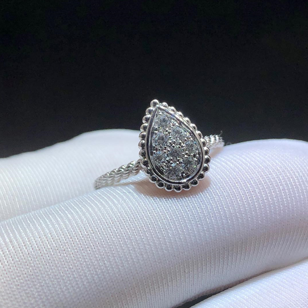 Boucheron Serpent Bohème Pave Diamond S Motif 18k White Gold Ring JRG02148