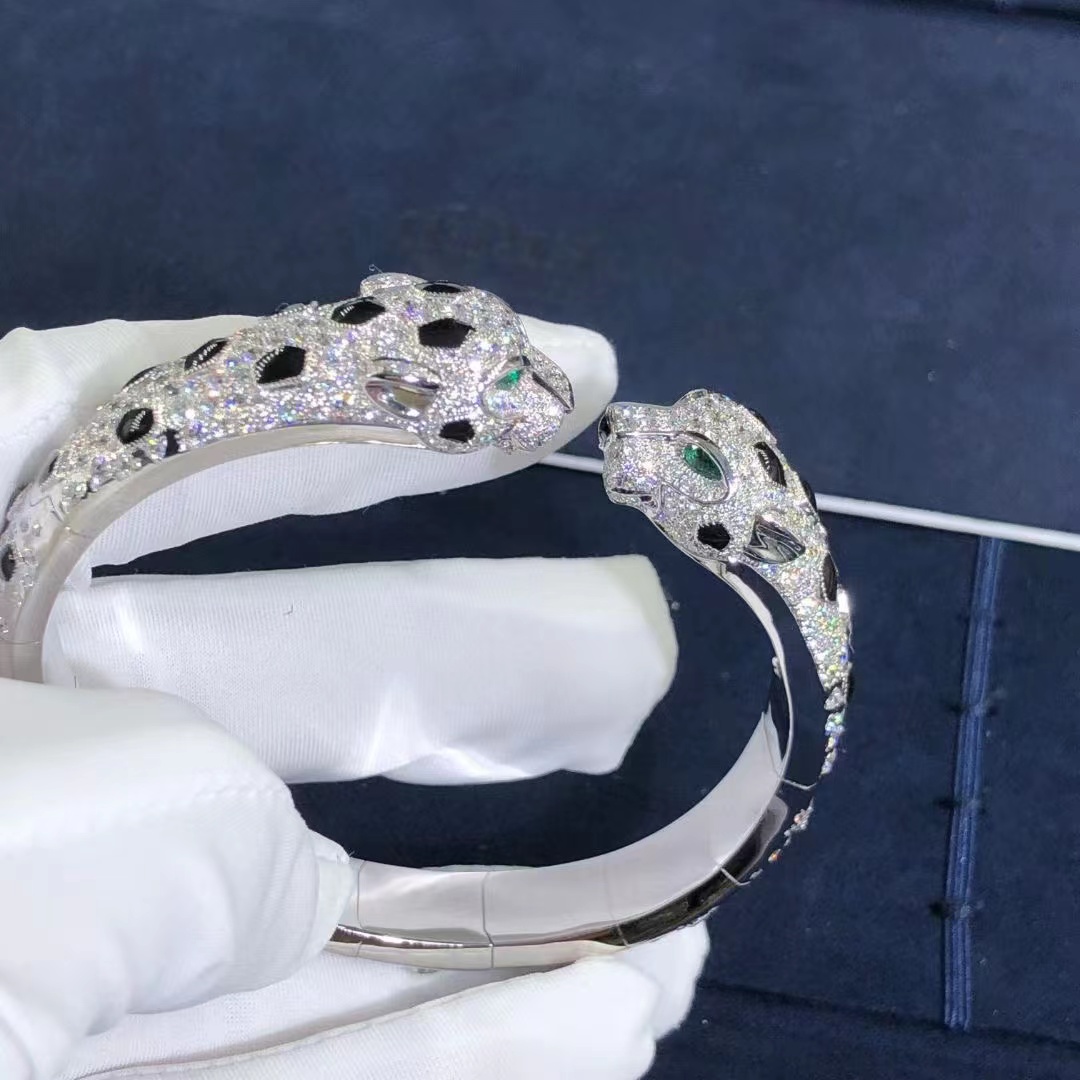 Cartier 18K White Gold Double Panther Heads Pave Diamonds Onyx Panthère de Cartier Bracelet N6721017