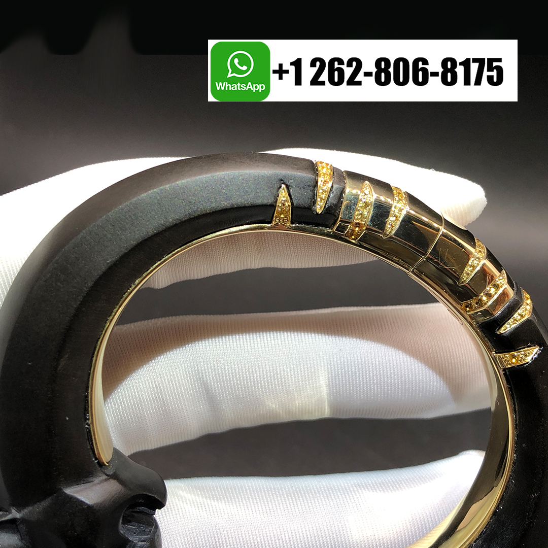 Cartier Sculpted Black Jasper Emeralds Orange Diamond Panthere de Cartier High Jewelry 18k Yellow Gold Bracelet H6018716