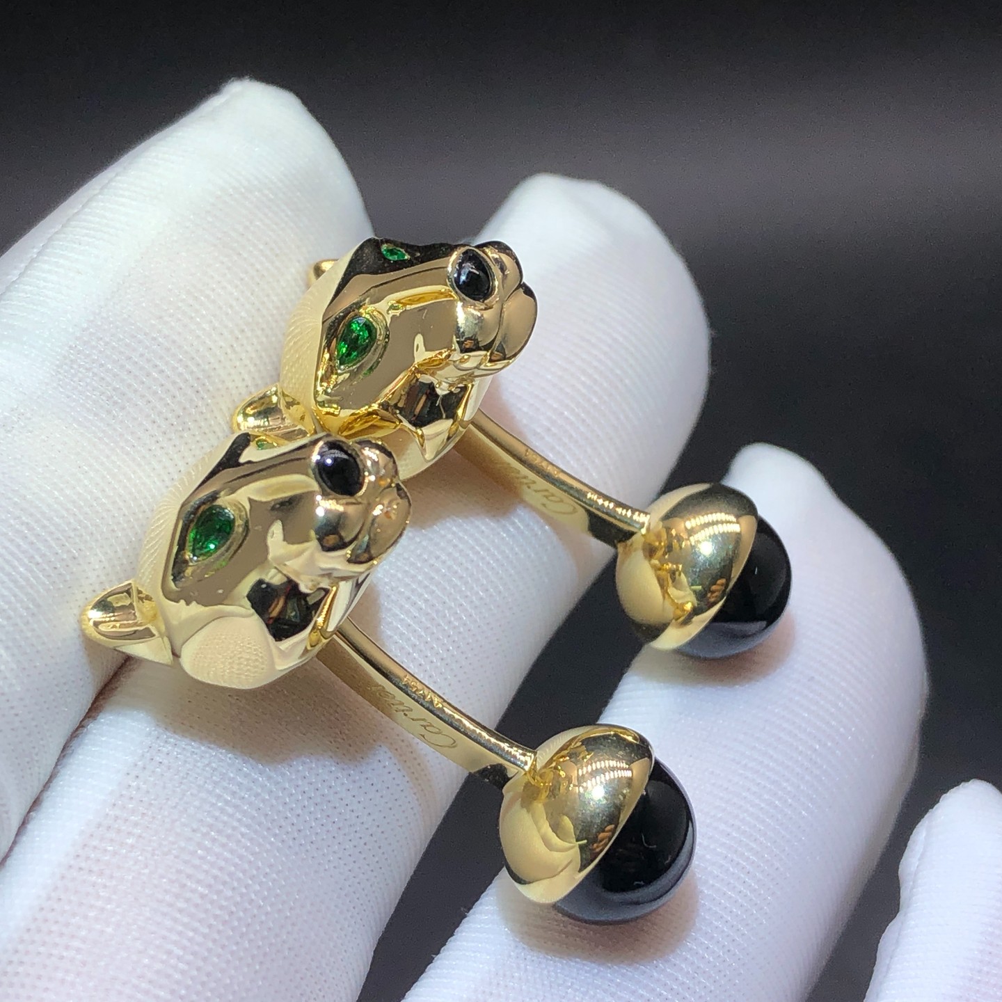 Panthere De Cartier Cufflinks in 18k Yellow Gold Onyx Emeralds