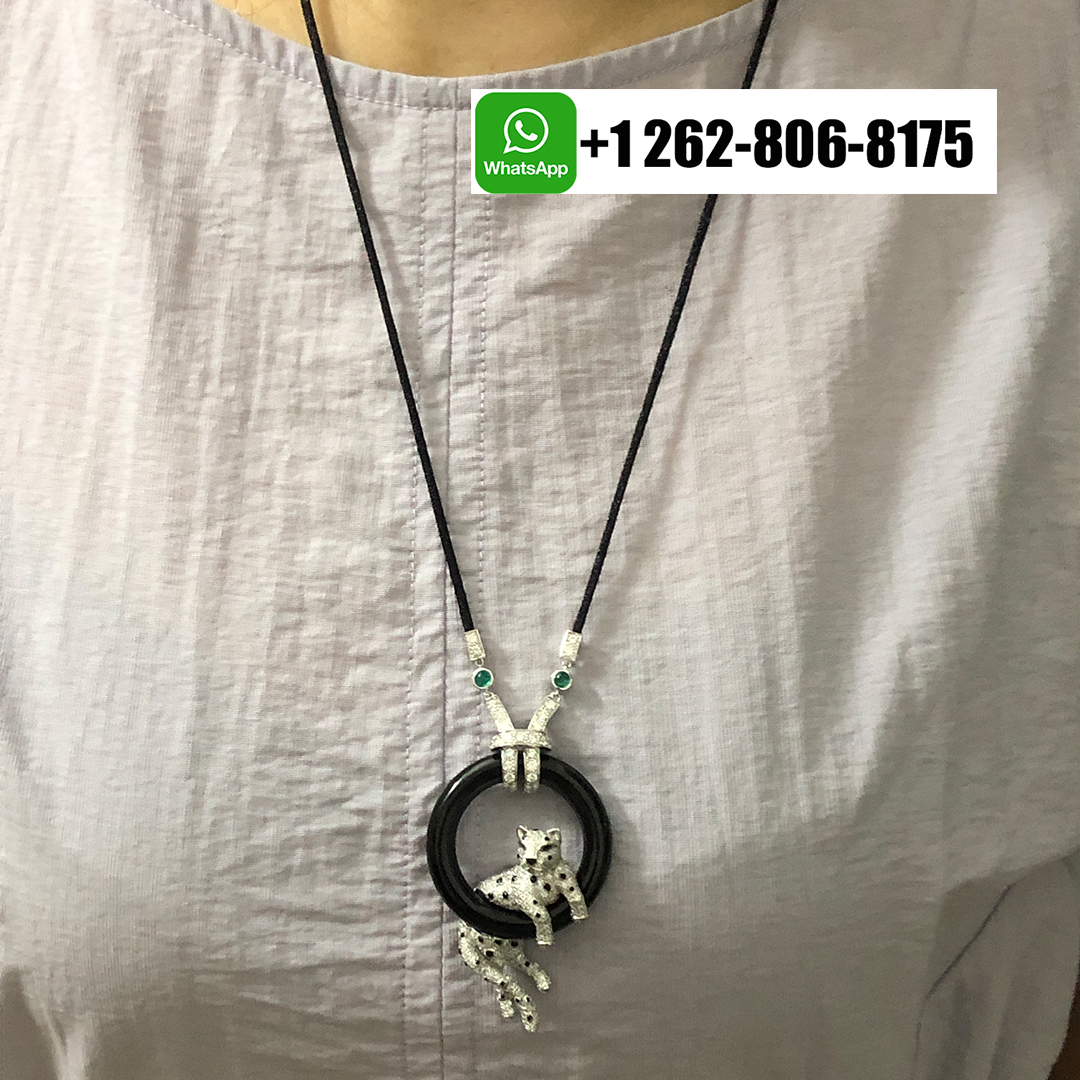 Panthère de Cartier High Jewellery Necklace with Diamonds Paved and Emerald HP700834