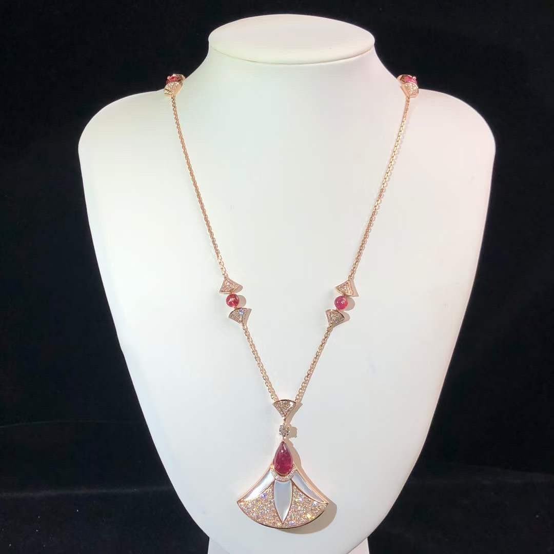 Bvlgari Divas’ Dream 18k Rose Gold Pave Diamonds Necklace with Rubellites and Mother-of-pearl 360700
