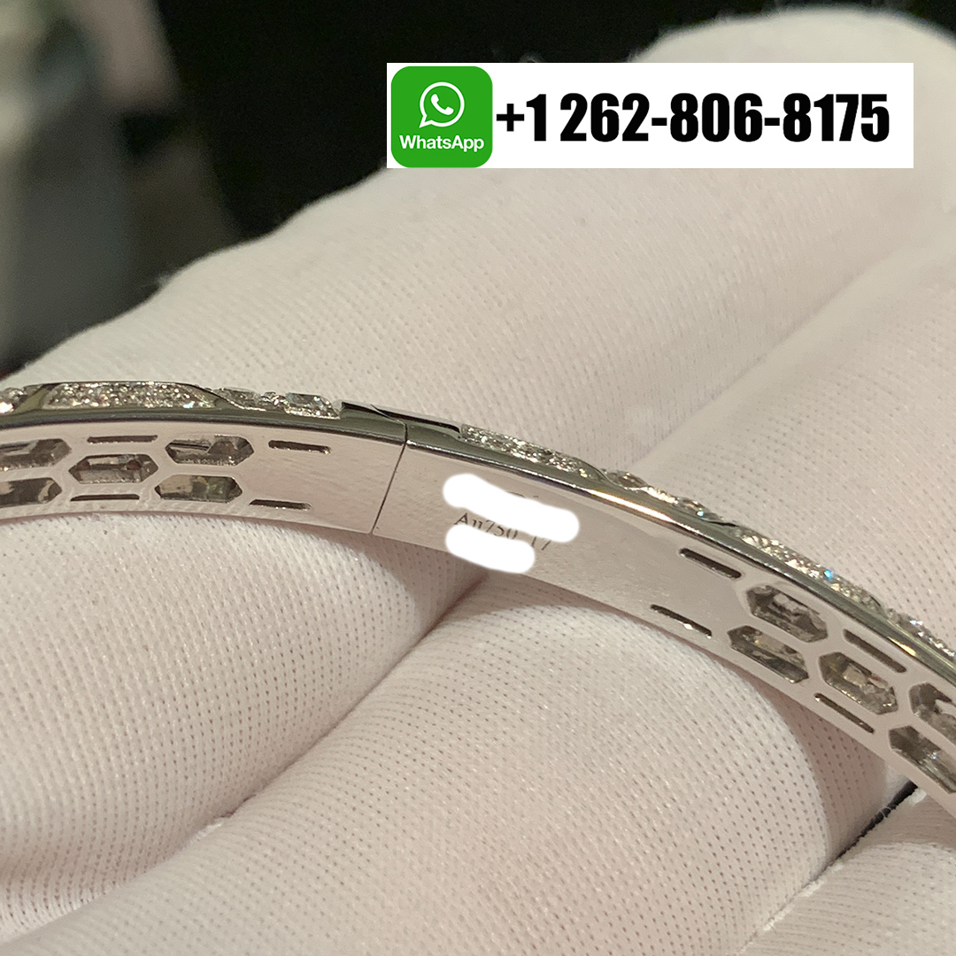 Bvlgari Serpenti Seduttori Full Pavé Diamonds Bracelet 18k White Gold with Emerald Eyes and Blue Sapphire