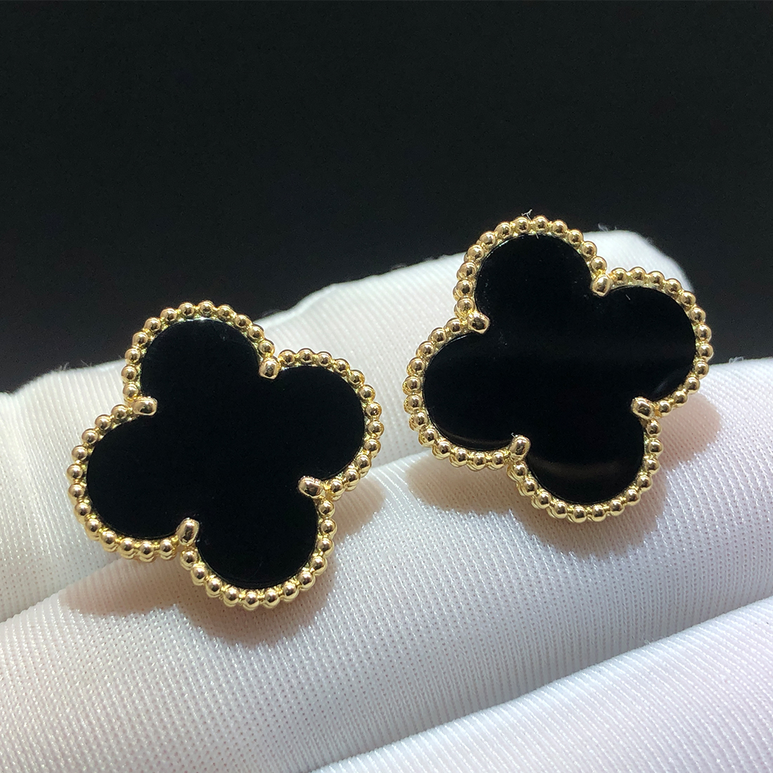 Van Cleef & Arpels Magic Alhambra Black Onyx 18K Yellow Gold Earrings VCARA44300