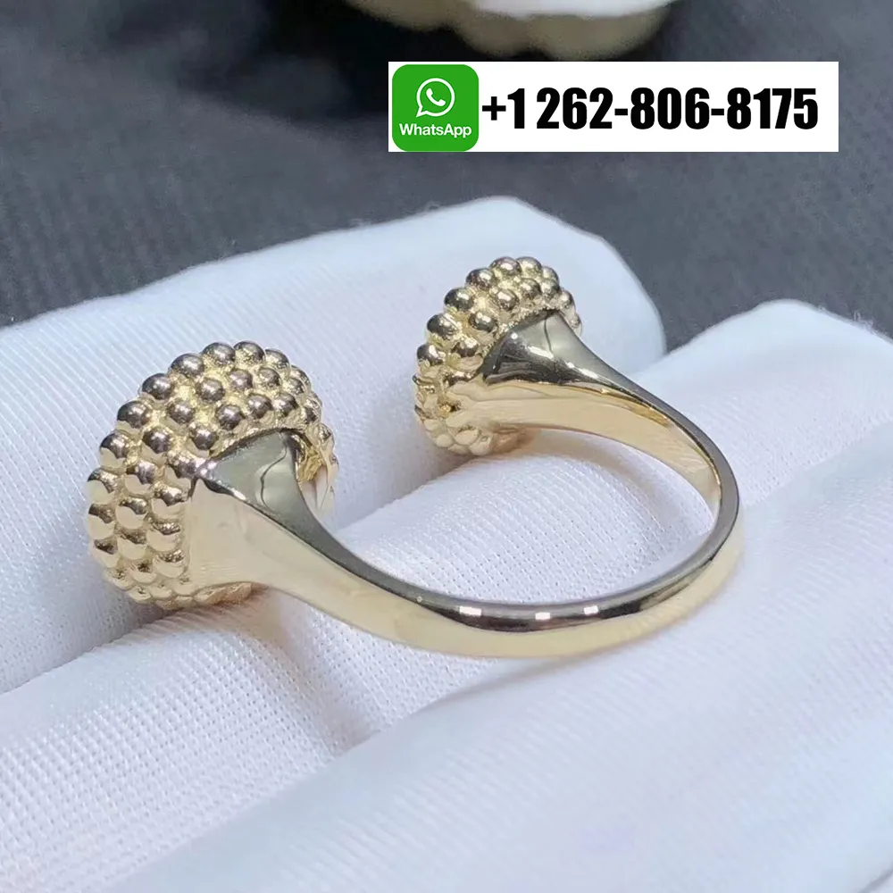 Van Cleef & Arpels Perlée Couleurs 18K Yellow Gold Between the Finger Ring with Diamond and Malachite VCARO9SU00