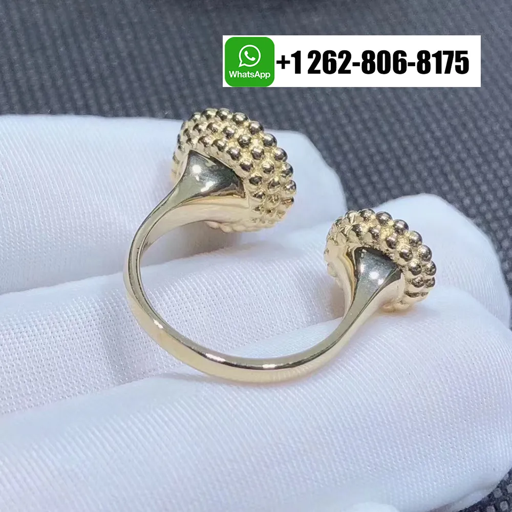 Van Cleef & Arpels Perlée Couleurs 18K Yellow Gold Between the Finger Ring with Diamond and Malachite VCARO9SU00