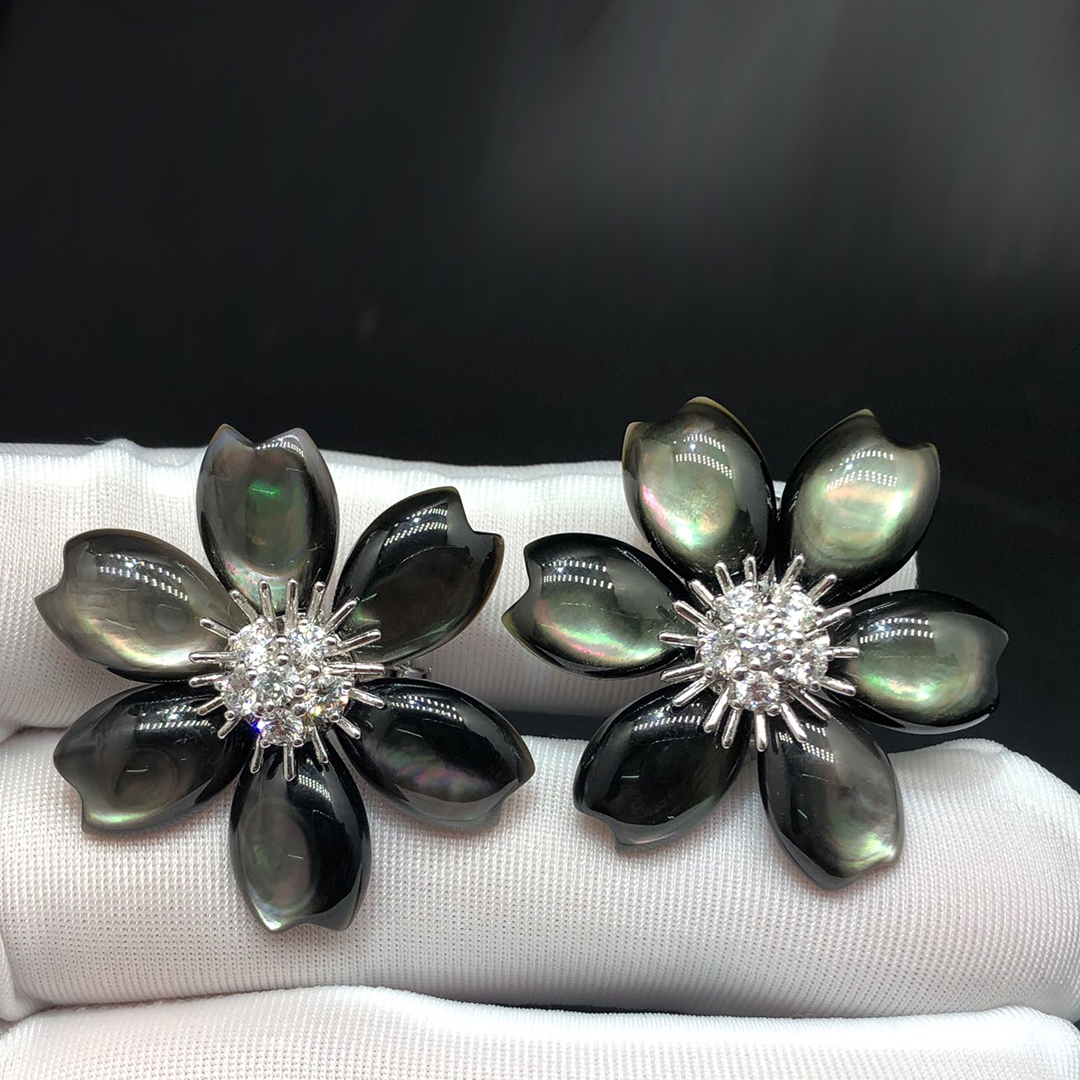 Van Cleef & Arpels Rose De Noel Diamond Mother-of-Pearl 18k White Gold Small Model Flower Earrings VCARA54600