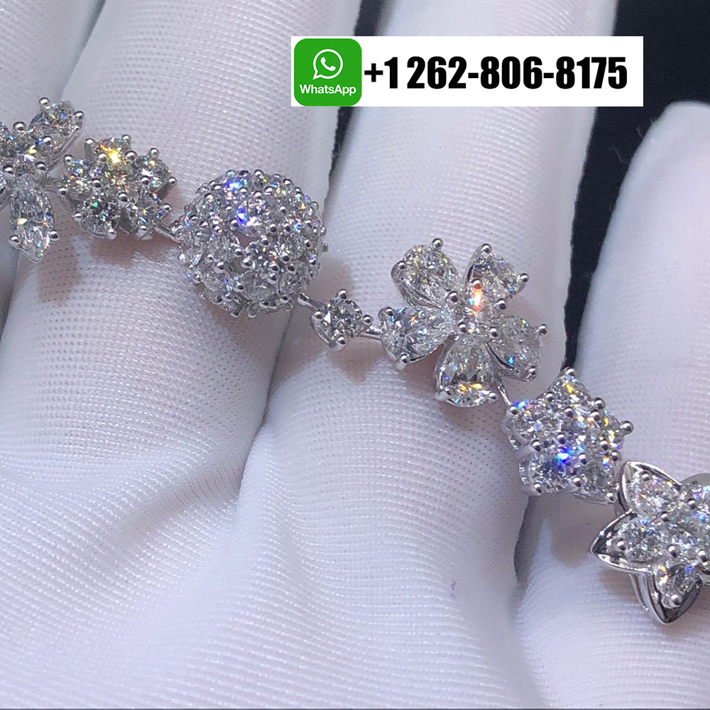 Van Cleef & Arpels Folie des Prés High Jewelry Diamond Flower Bracelet 18k White Gold VCARP05B00