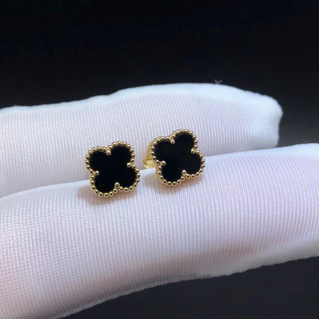Van Cleef & Arpels Sweet Alhambra Onyx 18k Yellow Gold Earstuds VCARA44900