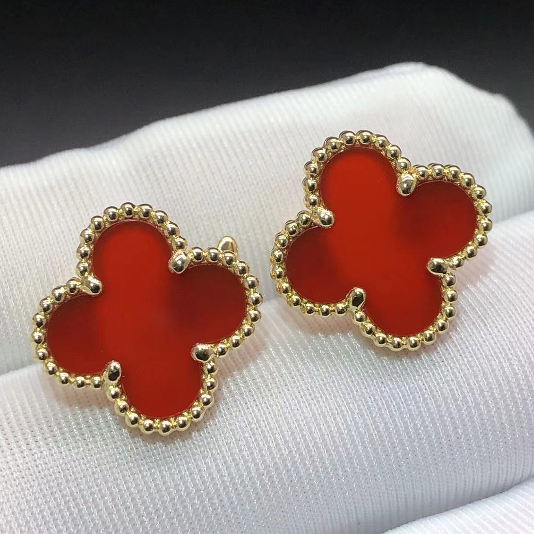 Van Cleef & Arpels Vintage Alhambra Carnelian 18K Yellow Gold Earrings VCARD40400